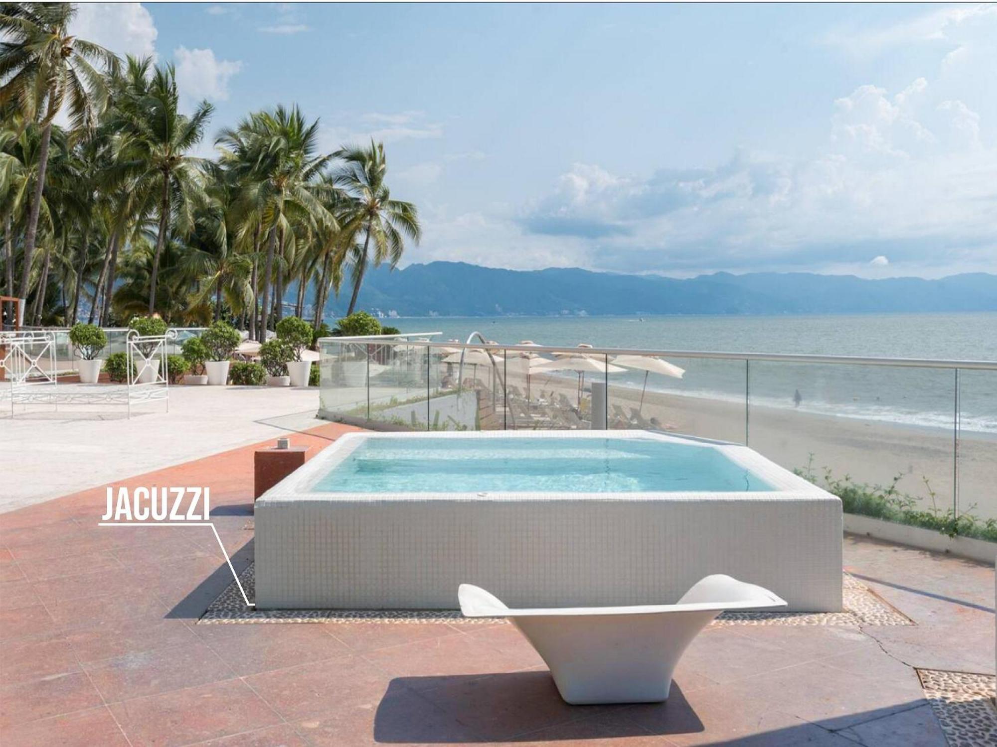 Icon Vallarta Beach Front By Bamboo Skylife プエルトバラータ エクステリア 写真